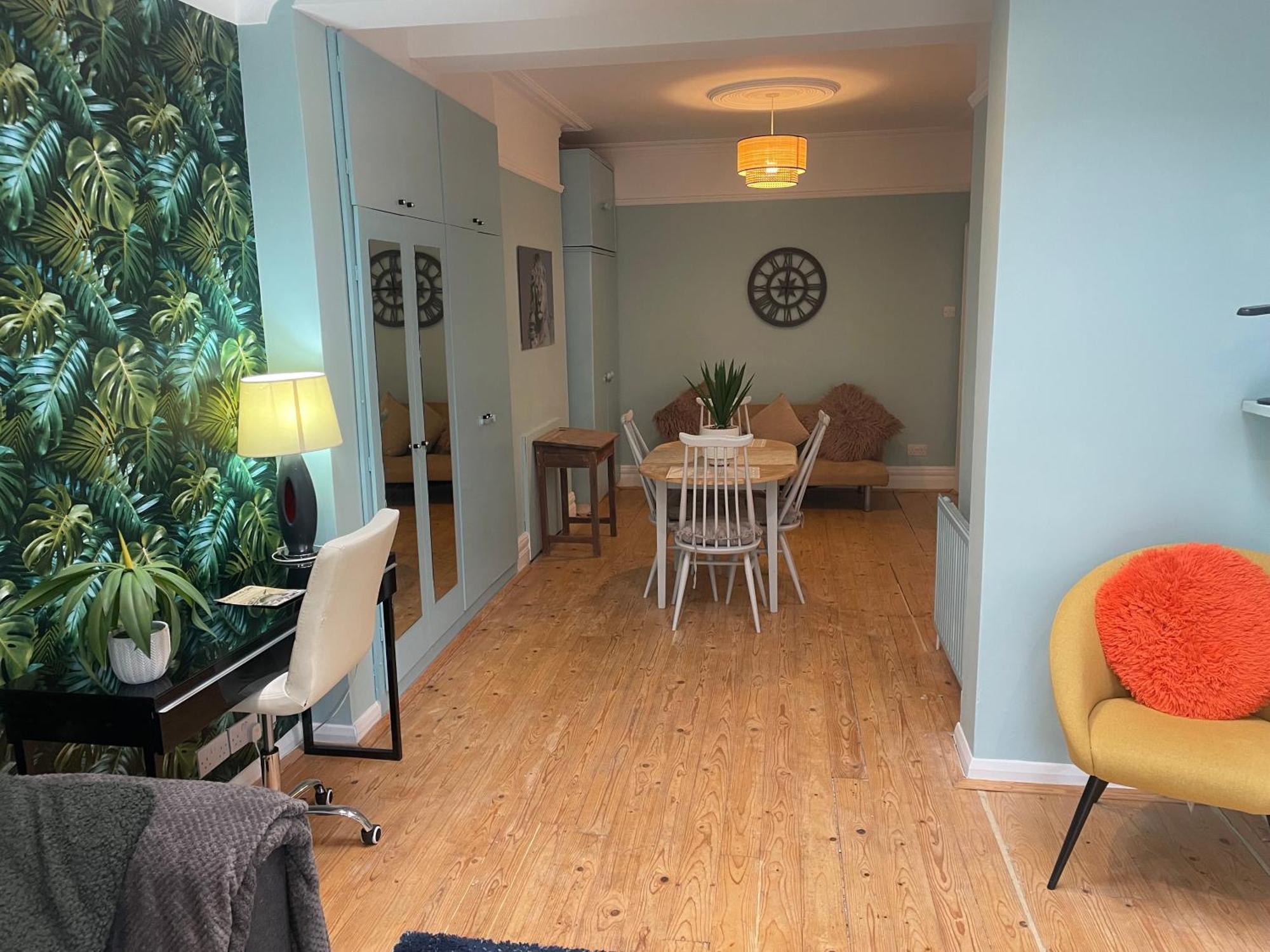 Right By Leigh Broadway Private Garden Large Ground Fl Apt Southend-on-Sea Exterior foto